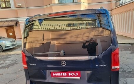 Mercedes-Benz V-Класс, 2015 год, 4 000 000 рублей, 9 фотография