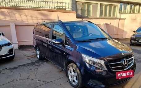 Mercedes-Benz V-Класс, 2015 год, 4 000 000 рублей, 7 фотография