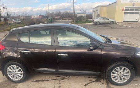 Renault Megane III, 2014 год, 850 000 рублей, 2 фотография