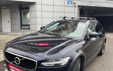 Volvo V90 Cross Country I рестайлинг, 2018 год, 3 350 000 рублей, 11 фотография