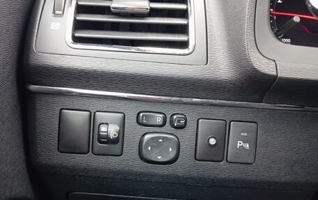 Toyota Avensis III рестайлинг, 2011 год, 1 350 000 рублей, 13 фотография