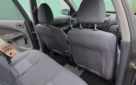 Nissan Almera, 2005 год, 205 000 рублей, 15 фотография