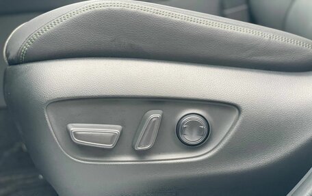 Toyota RAV4, 2025 год, 3 950 000 рублей, 9 фотография