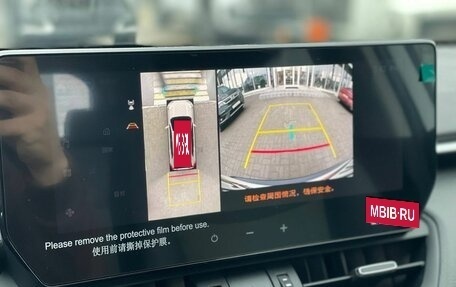 Toyota RAV4, 2025 год, 3 950 000 рублей, 17 фотография