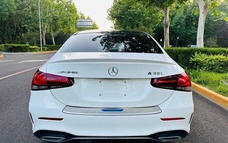 Mercedes-Benz A-Класс, 2022 год, 2 100 000 рублей, 5 фотография