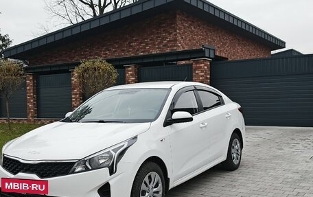 KIA Rio IV, 2021 год, 1 690 000 рублей, 5 фотография