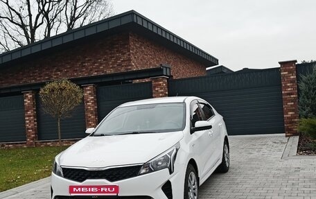 KIA Rio IV, 2021 год, 1 690 000 рублей, 8 фотография