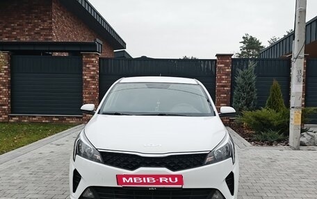 KIA Rio IV, 2021 год, 1 690 000 рублей, 7 фотография