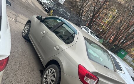 Renault Logan II, 2016 год, 900 000 рублей, 1 фотография