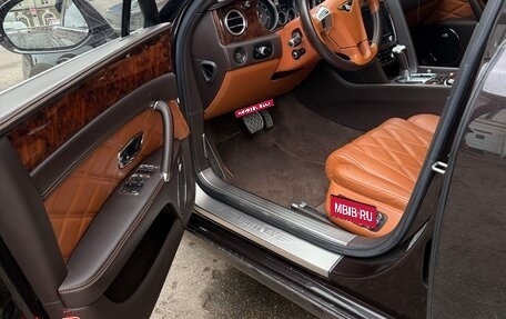 Bentley Flying Spur II, 2014 год, 5 800 000 рублей, 5 фотография