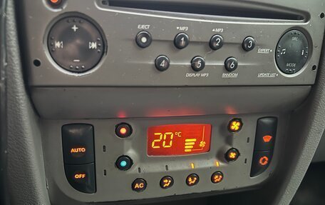 Renault Symbol, 2010 год, 240 000 рублей, 10 фотография