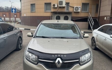 Renault Logan II, 2016 год, 900 000 рублей, 7 фотография