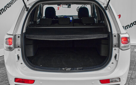 Mitsubishi Outlander III рестайлинг 3, 2013 год, 1 295 000 рублей, 7 фотография