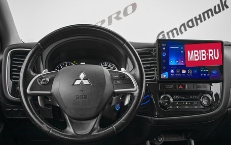 Mitsubishi Outlander III рестайлинг 3, 2013 год, 1 295 000 рублей, 10 фотография