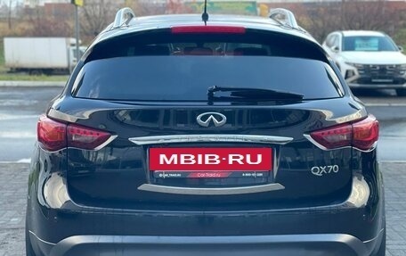 Infiniti QX70, 2014 год, 2 420 000 рублей, 6 фотография