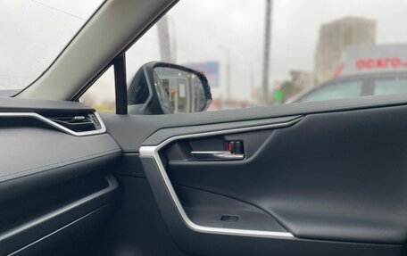 Toyota RAV4, 2025 год, 3 950 000 рублей, 15 фотография