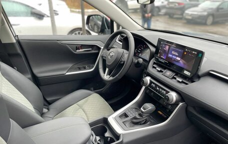 Toyota RAV4, 2025 год, 3 950 000 рублей, 25 фотография