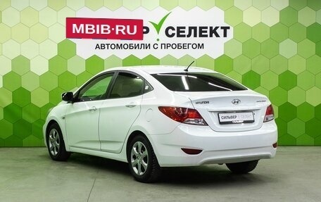 Hyundai Solaris II рестайлинг, 2011 год, 650 000 рублей, 6 фотография