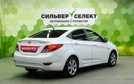 Hyundai Solaris II рестайлинг, 2011 год, 650 000 рублей, 2 фотография