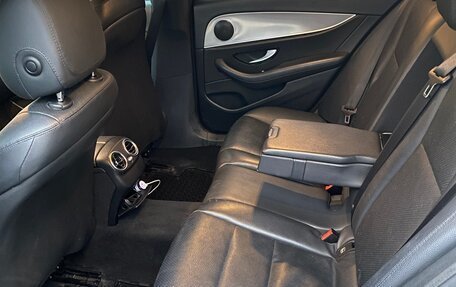 Mercedes-Benz E-Класс, 2019 год, 2 700 000 рублей, 6 фотография