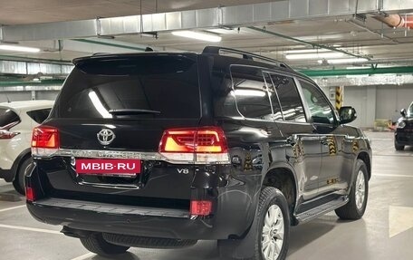 Toyota Land Cruiser 200, 2020 год, 8 800 000 рублей, 3 фотография