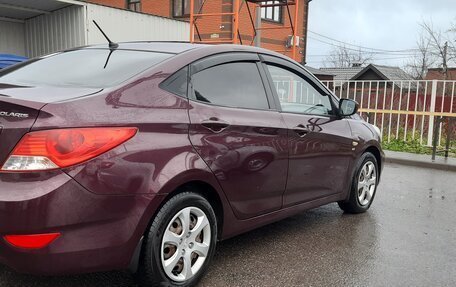 Hyundai Solaris II рестайлинг, 2011 год, 700 000 рублей, 4 фотография