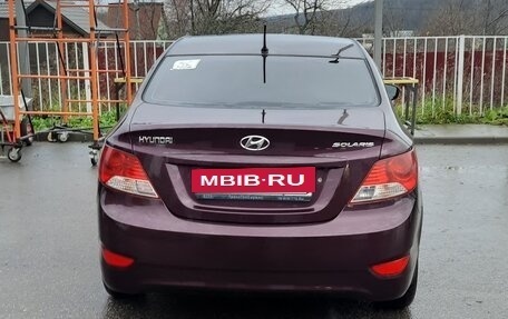 Hyundai Solaris II рестайлинг, 2011 год, 700 000 рублей, 5 фотография