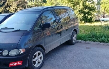 Toyota Estima III рестайлинг -2, 1998 год, 305 000 рублей, 2 фотография