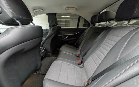 Mercedes-Benz E-Класс, 2017 год, 3 299 000 рублей, 19 фотография