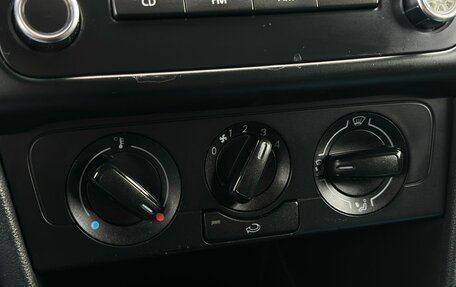 Volkswagen Polo VI (EU Market), 2010 год, 599 000 рублей, 18 фотография