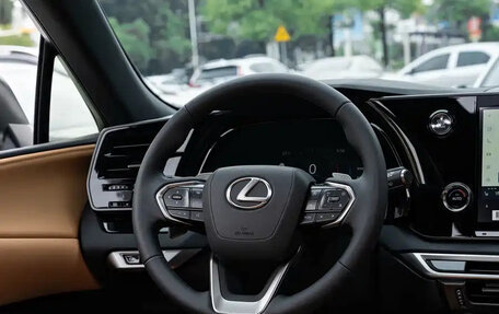 Lexus RX IV рестайлинг, 2025 год, 6 890 000 рублей, 10 фотография