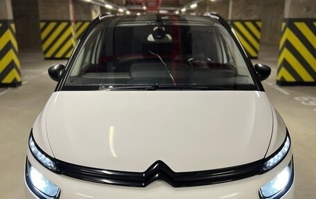 Citroen C4 Picasso II рестайлинг, 2017 год, 1 499 999 рублей, 1 фотография