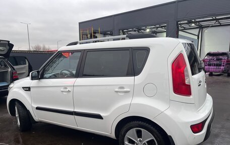 KIA Soul I рестайлинг, 2013 год, 1 000 000 рублей, 3 фотография