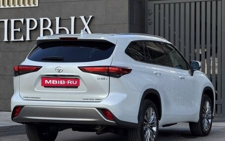 Toyota Highlander, 2025 год, 5 900 000 рублей, 15 фотография