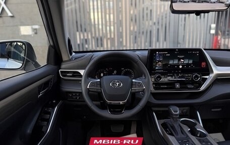 Toyota Highlander, 2025 год, 5 900 000 рублей, 29 фотография