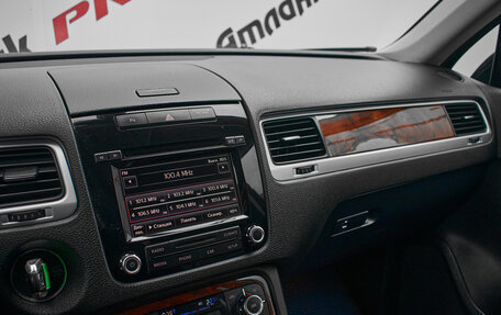 Volkswagen Touareg III, 2012 год, 1 995 000 рублей, 14 фотография