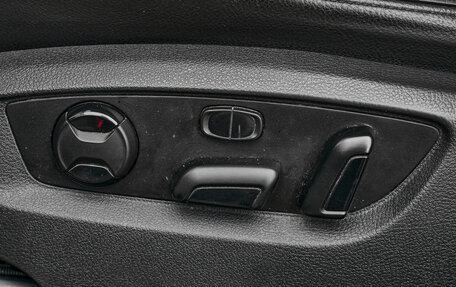 Volkswagen Touareg III, 2012 год, 1 995 000 рублей, 21 фотография