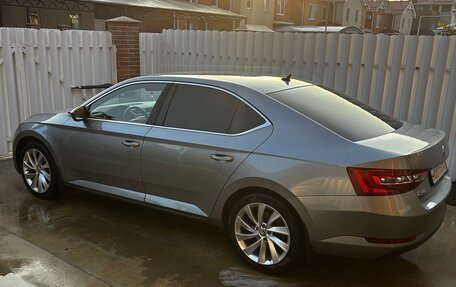 Skoda Superb III рестайлинг, 2017 год, 2 149 000 рублей, 3 фотография