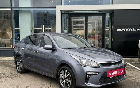 KIA Rio IV, 2018 год, 1 369 000 рублей, 3 фотография