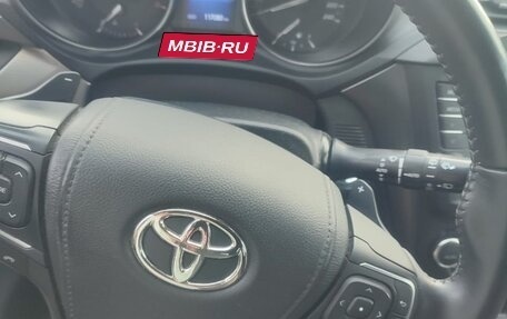 Toyota Avensis III рестайлинг, 2015 год, 1 700 000 рублей, 3 фотография