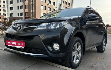 Toyota RAV4, 2014 год, 2 400 000 рублей, 3 фотография