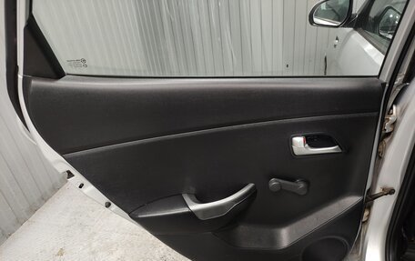 KIA Rio III рестайлинг, 2013 год, 770 000 рублей, 15 фотография