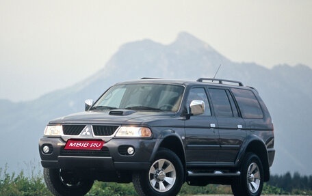 Mitsubishi Pajero Sport II рестайлинг, 2006 год, 900 000 рублей, 1 фотография