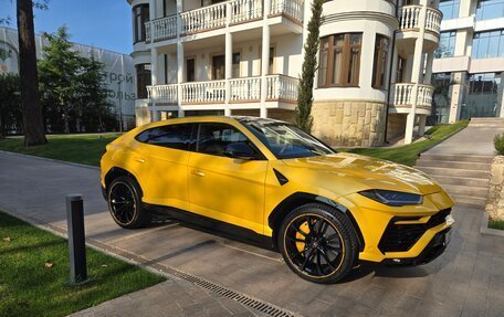 Lamborghini Urus I, 2022 год, 32 000 000 рублей, 7 фотография
