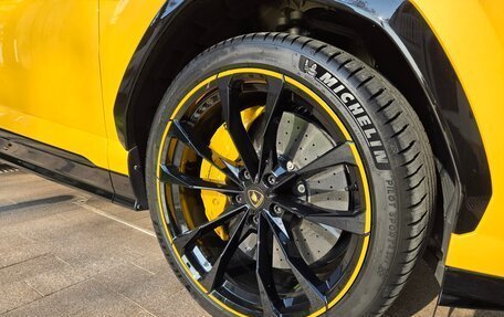 Lamborghini Urus I, 2022 год, 32 000 000 рублей, 8 фотография