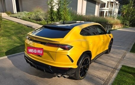 Lamborghini Urus I, 2022 год, 32 000 000 рублей, 9 фотография