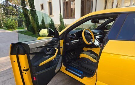 Lamborghini Urus I, 2022 год, 32 000 000 рублей, 16 фотография