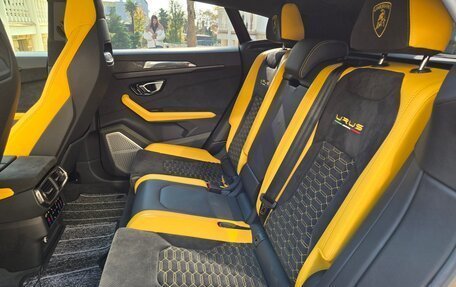 Lamborghini Urus I, 2022 год, 32 000 000 рублей, 19 фотография