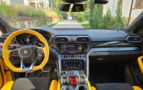 Lamborghini Urus I, 2022 год, 32 000 000 рублей, 21 фотография