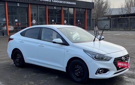 Hyundai Solaris II рестайлинг, 2019 год, 1 470 000 рублей, 4 фотография